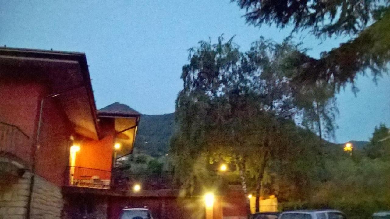 Villa Leilani B&B Sale Marasino Exterior foto