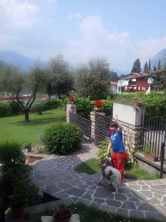 Villa Leilani B&B Sale Marasino Exterior foto