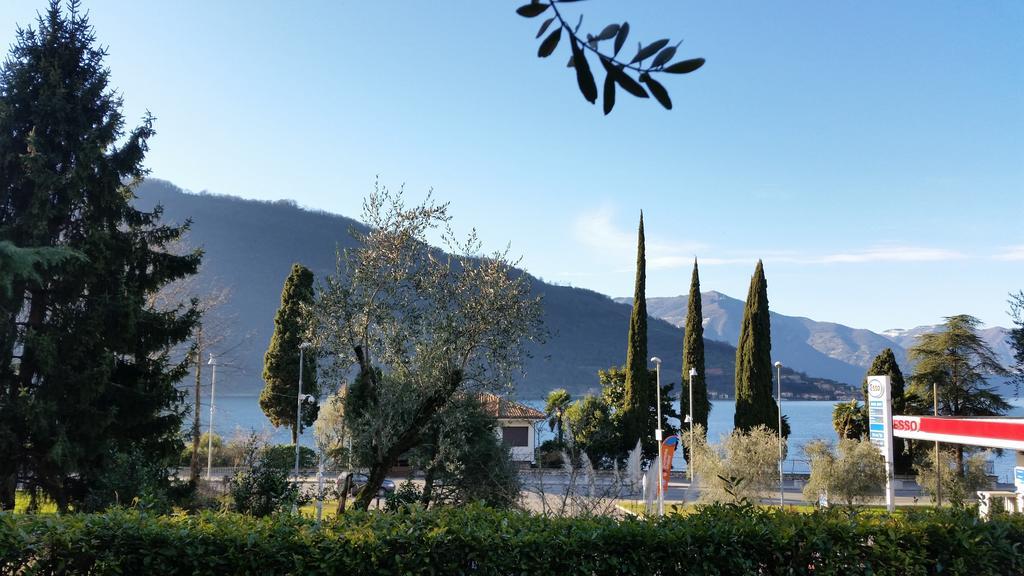 Villa Leilani B&B Sale Marasino Exterior foto
