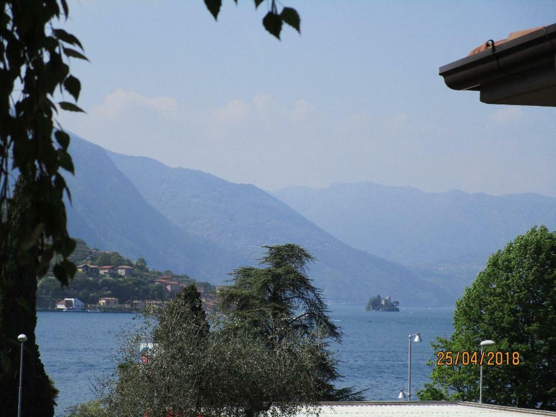 Villa Leilani B&B Sale Marasino Exterior foto